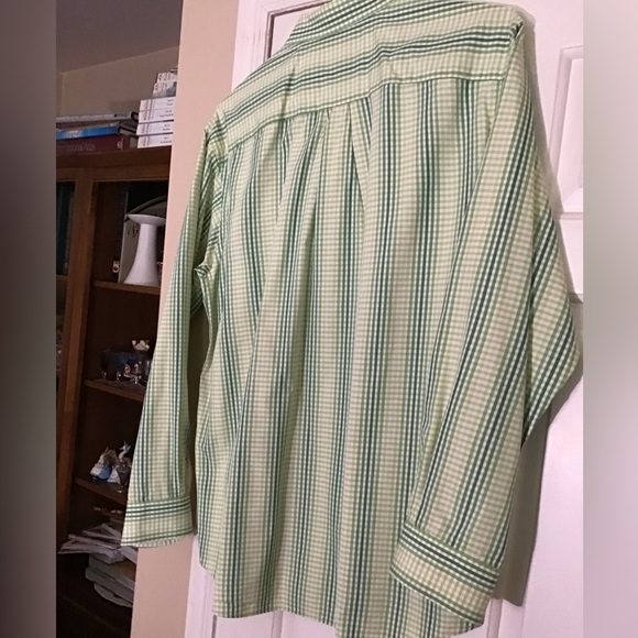 Host Pick - NWOT Beautiful St. John’s Bay Casual Button Down Shirt in Size Large - Picture 3 of 4